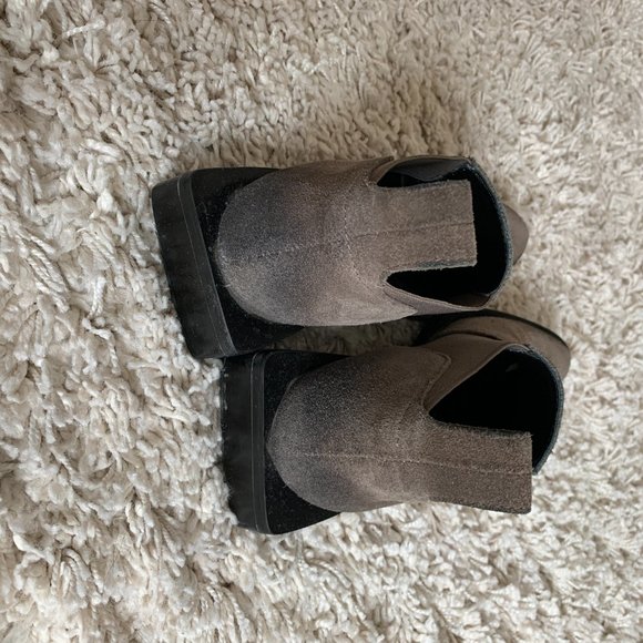 Balenciaga Chelsea Quatro suede gray ankle boots - Picture 3 of 10